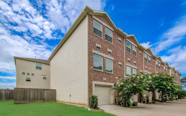 8705 Bryam St Unit 1601, Houston, TX 77061 - photo 2