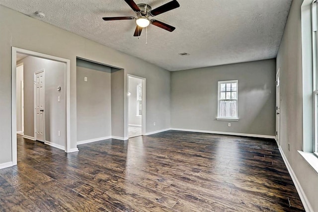 4137 Galesburg St, Houston, TX 77051 - unfurnished room with a ceiling fan, wood finished floors, a textured ceiling, and a smoke detector