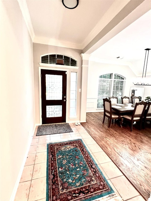 807 Epperson Way Ct, Sugar Land, TX 77479 - tiled foyer entrance featuring ornamental molding and baseboards