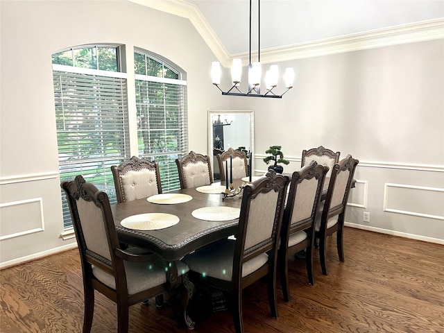 807 Epperson Way Ct, Sugar Land, TX 77479 - dining area with ornamental molding, plenty of natural light, wood finished floors, a chandelier, and a wainscoted wall