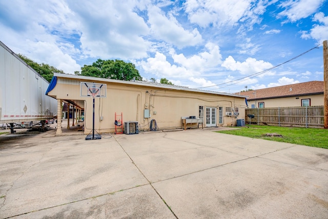 811 N Travis St, Liberty, TX 77575 - photo 42