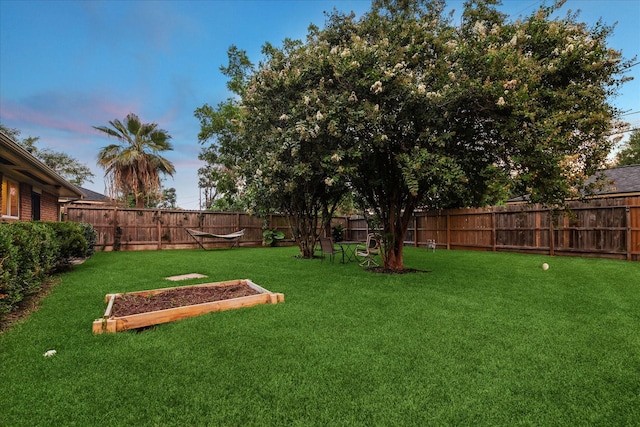 1130 W 30th St, Houston, TX 77018 - view of fenced backyard