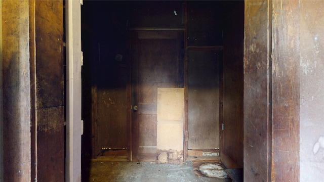 6619 Heron Dr, Houston, TX 77087 - view of closet