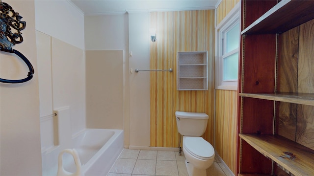 6619 Heron Dr, Houston, TX 77087 - full bath featuring tile patterned flooring and toilet