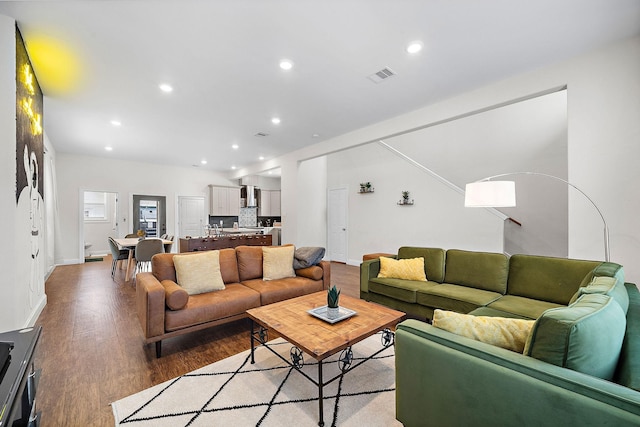 4209 Gunter St, Houston, TX 77020 - living area with light wood-style floors and recessed lighting