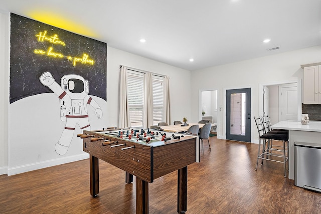 4209 Gunter St, Houston, TX 77020 - game room featuring dark wood-type flooring and recessed lighting