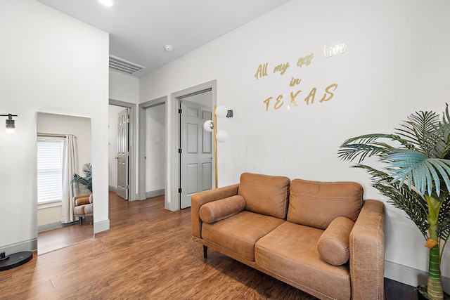 4209 Gunter St, Houston, TX 77020 - living area with wood finished floors