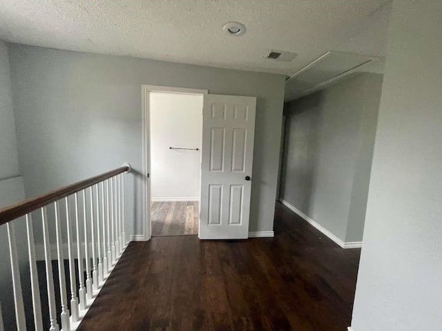 4938 Magnolia Ln, Old River Winfree, TX 77535 - hall with wood finished floors and baseboards