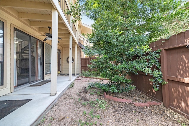 1881 Bering Dr Unit 83, Houston, TX 77057 - view of fenced backyard
