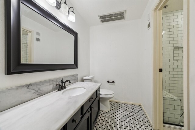 1881 Bering Dr Unit 83, Houston, TX 77057 - full bath with vanity and a shower stall