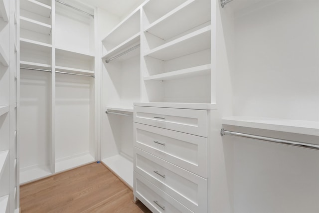 5405 Dickson St, Houston, TX 77007 - walk in closet featuring light wood-style flooring