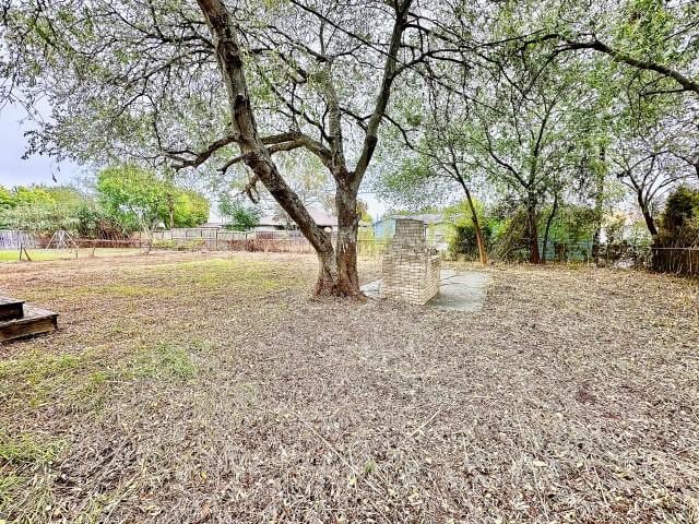 515 Vaky St, Corpus Christi, TX 78404 - view of yard
