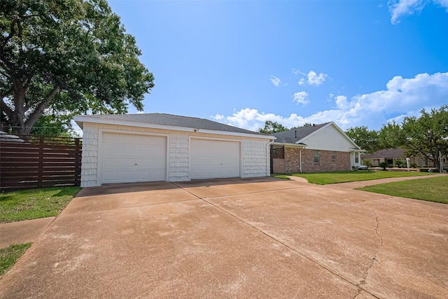 7634 Braesdale Ln, Houston, TX 77071 - view of detached garage