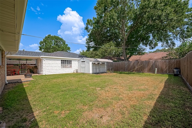 7634 Braesdale Ln, Houston, TX 77071 - fenced backyard featuring a shed