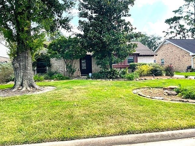 2310 Brooktree Dr, Houston, TX 77008 - photo 4