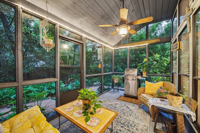 11 Leaf Trace Ct, Spring, TX 77381 - sunroom with a ceiling fan and vaulted ceiling