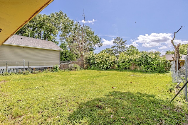 11058 Vailview Dr, Houston, TX 77016 - view of fenced backyard