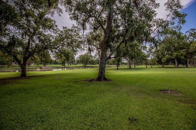 920 Mill Rd, Angleton, TX 77515