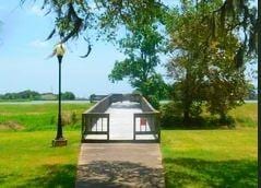 920 Mill Rd, Angleton, TX 77515