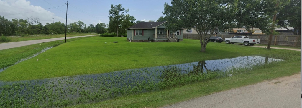 627 Elm St, Fresno, TX 77545 - photo 1