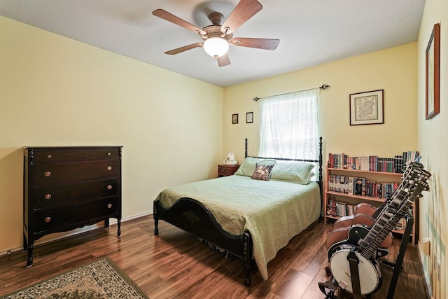 2911 Clay St, Houston, TX 77003 - bedroom featuring wood finished floors and ceiling fan