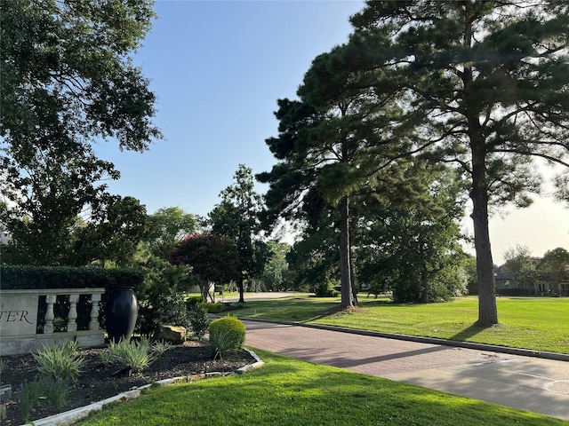 10 Bentwater Bay Cir, Montgomery, TX 77356