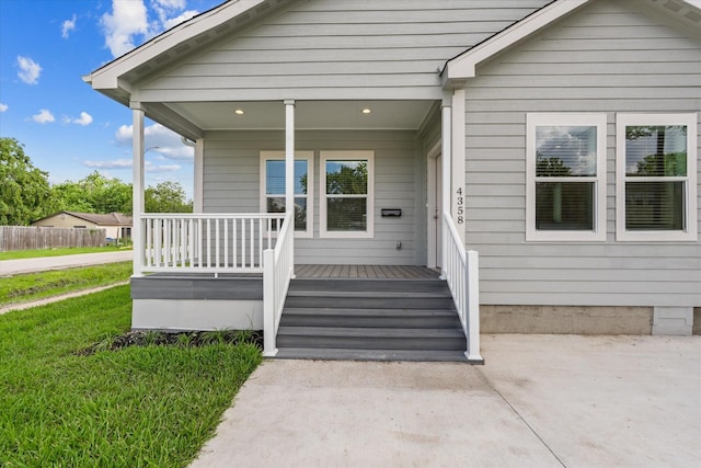 4358 Larkspur St, Houston, TX 77051 - entrance to property featuring a porch and a lawn