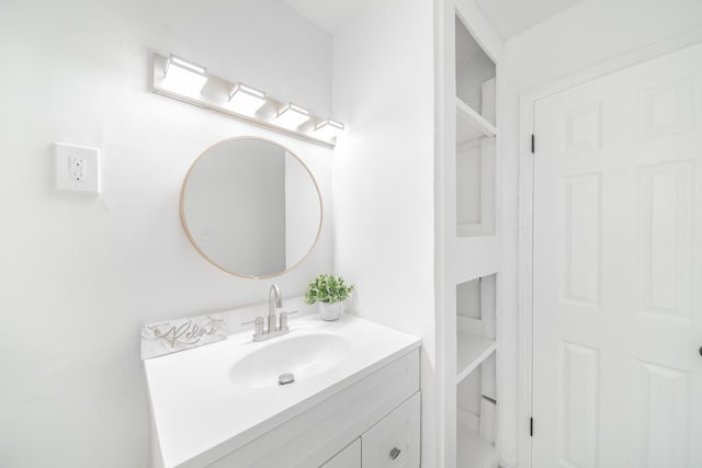 8318 Hanfro Ln, Houston, TX 77088 - bathroom with vanity