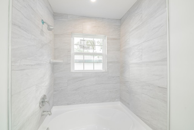 8318 Hanfro Ln, Houston, TX 77088 - full bath featuring washtub / shower combination
