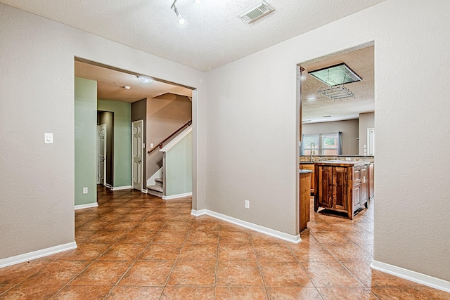 7507 Trail Holw, Missouri City, TX 77459 - photo 11