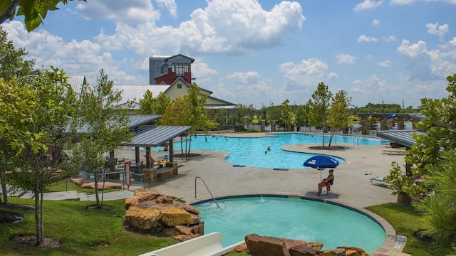 5603 Logan Ridge Ln, Fulshear, TX 77441 - community pool with a gazebo and a patio