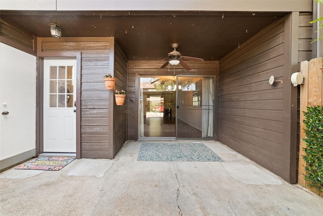 2601 S Braeswood Blvd Unit 302, Houston, TX 77025 - view of exterior entry featuring a ceiling fan