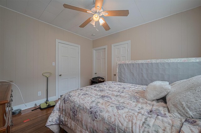 604 Abell St, Wharton, TX 77488 - bedroom featuring wood finished floors, crown molding, and ceiling fan