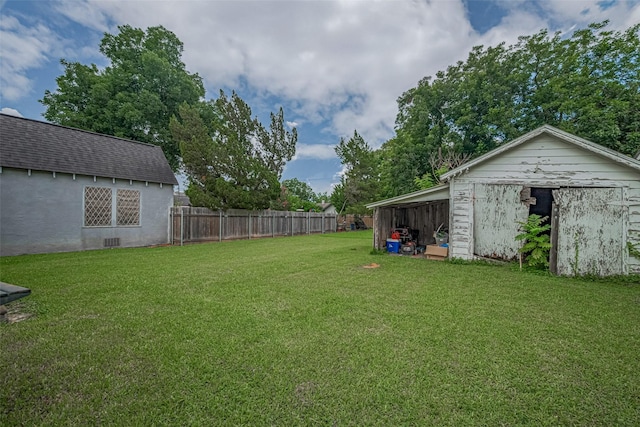 604 Abell St, Wharton, TX 77488 - view of yard featuring an outdoor structure and a pole building
