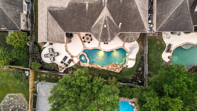 4607 Wellbrook Ln, Katy, TX 77450 - drone / aerial view of a pool
