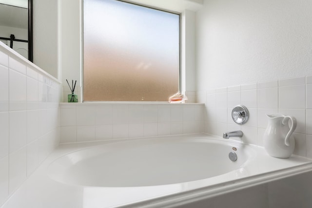 38318 E Sulphur Creek Dr, Magnolia, TX 77355 - bathroom featuring a garden tub