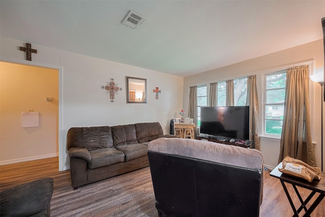 513 Frankie St, Wharton, TX 77488 - living room featuring wood finished floors