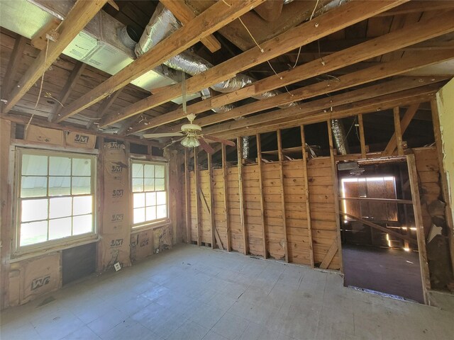 506 S Iowa St, La Porte, TX 77571 - misc room featuring a ceiling fan