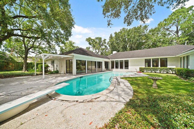 15722 Falmouth Dr, Houston, TX 77059 - swimming pool with a patio and a diving board