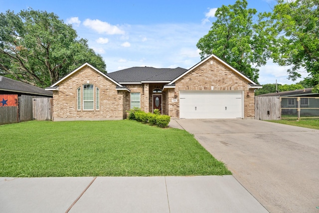 2204 Merle St, Pasadena, TX 77502 - photo 1