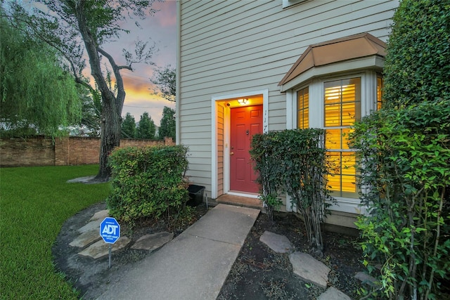 2002 Gentryside Dr Unit 117, Houston, TX 77077 - doorway to property with a yard