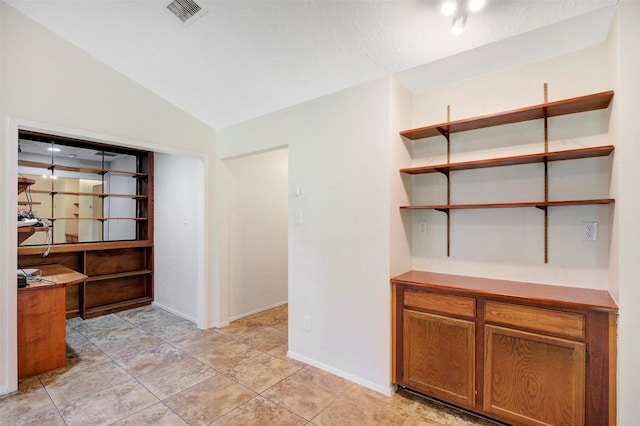 10314 Paintbrush Ln, Sugar Land, TX 77498 - interior space featuring vaulted ceiling and baseboards