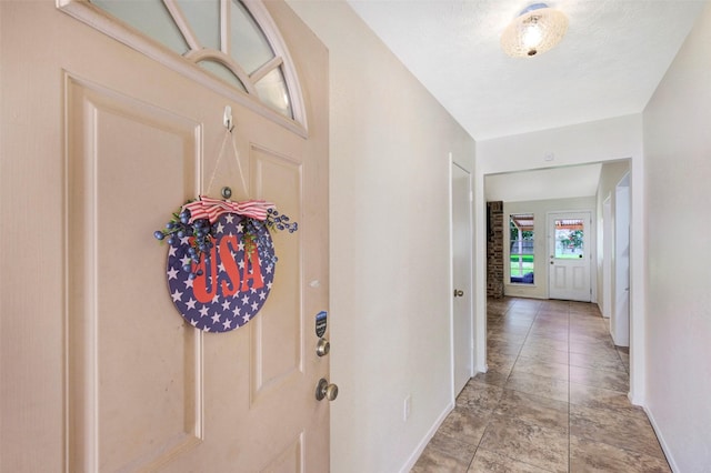 10314 Paintbrush Ln, Sugar Land, TX 77498 - entryway featuring baseboards