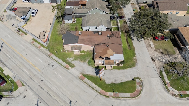 4110 N Main St, Houston, TX 77009 - aerial view of property and surrounding area with nearby suburban area