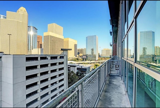 2000 Bagby St Unit 9420, Houston, TX 77002 - balcony with a view of skyline