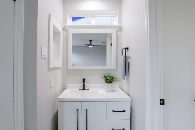 10260 Field Stone Dr, Houston, TX 77041 - bathroom featuring vanity and ceiling fan