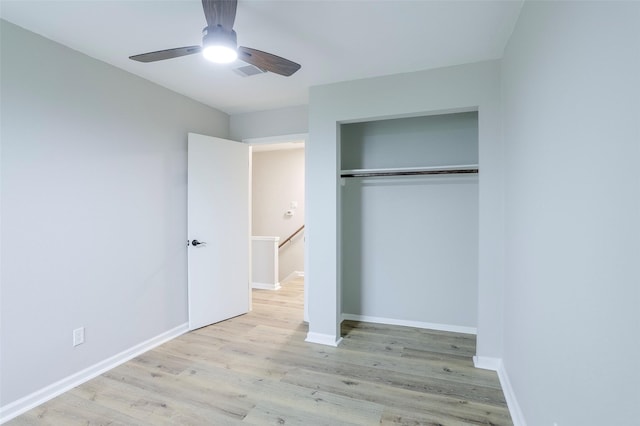 10260 Field Stone Dr, Houston, TX 77041 - unfurnished bedroom with wood finished floors, a closet, and ceiling fan