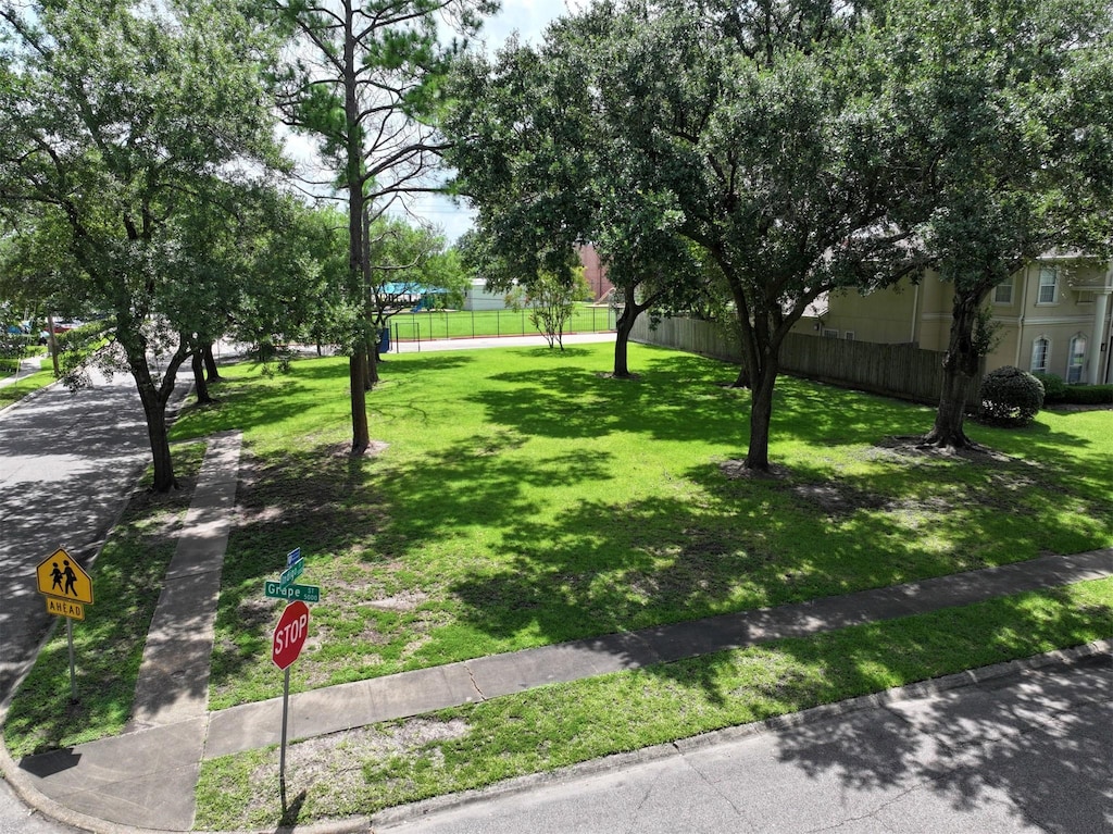 5003 Indigo St, Houston, TX 77096