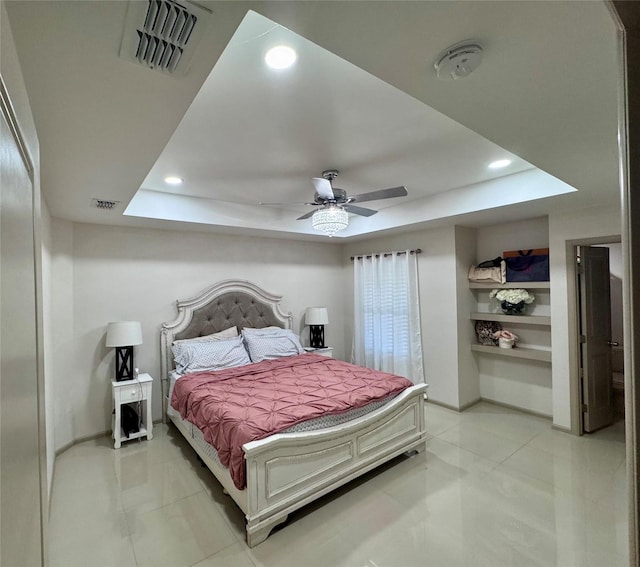 3237 Zircon Dr, Edinburg, TX 78541 - bedroom featuring a raised ceiling, recessed lighting, and a ceiling fan