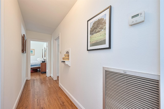 501 Gale St, Houston, TX 77009 - corridor featuring light wood-style flooring and baseboards